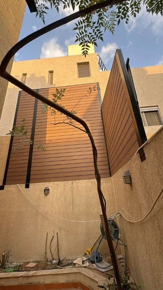 تركيب سواتر خشب بلاستيكي بالأحساء 